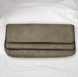 Zipper 2-pocket Clutch